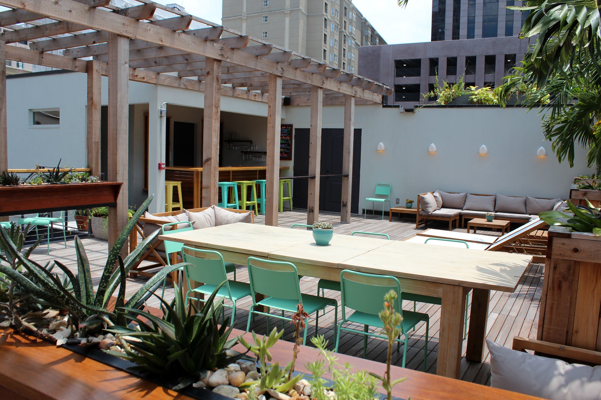 catahoula rooftop bar new orleans